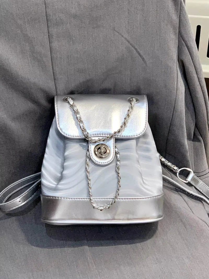 Chain Backpack Women's Water Ripple Fashion