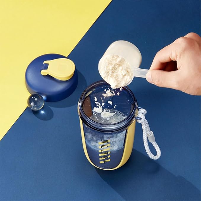 Qavi Premium Shaker Bottle with Rope Handle